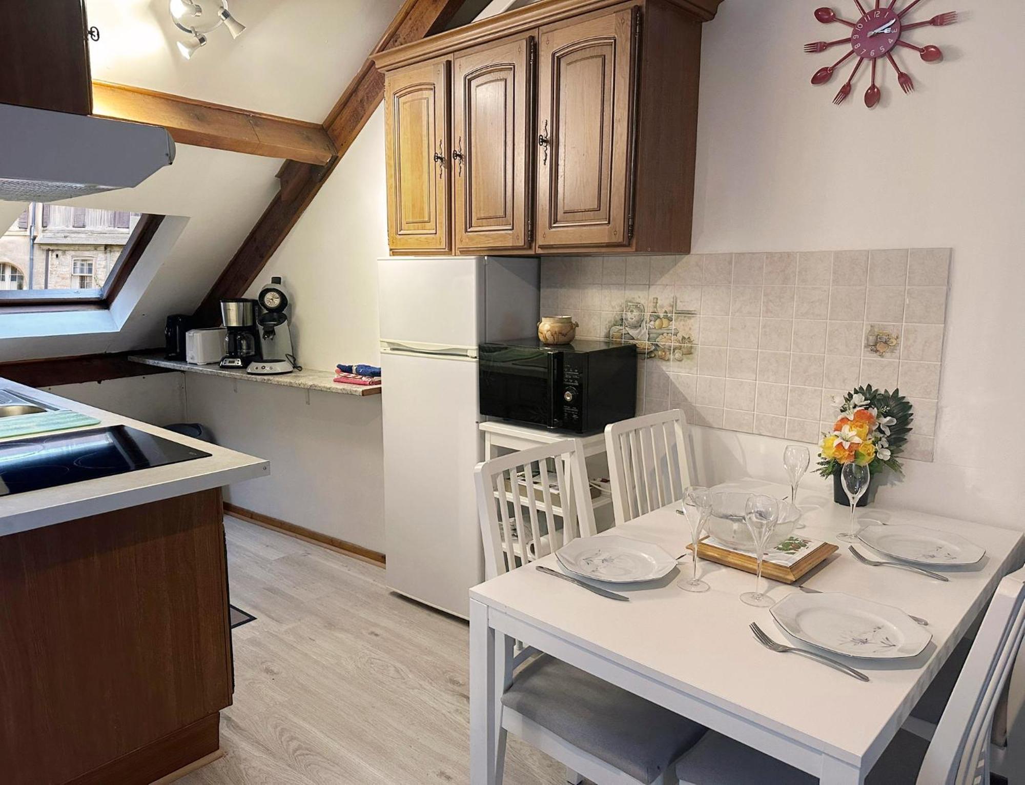 Elegance & Confort - Appart Pres Caves Au Coeur De Reims Ngoại thất bức ảnh